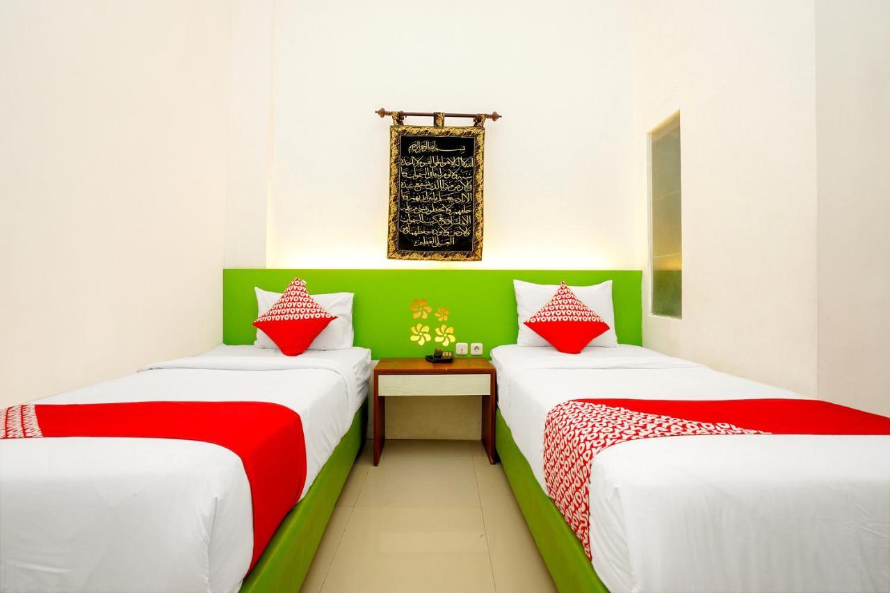 Oyo 231 Hotel Andita Syariah Surabaya Exteriör bild