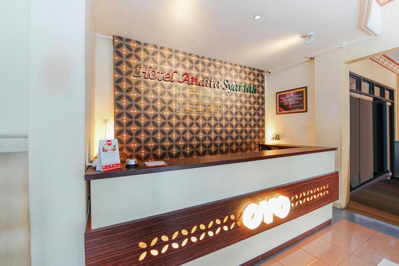 Oyo 231 Hotel Andita Syariah Surabaya Exteriör bild