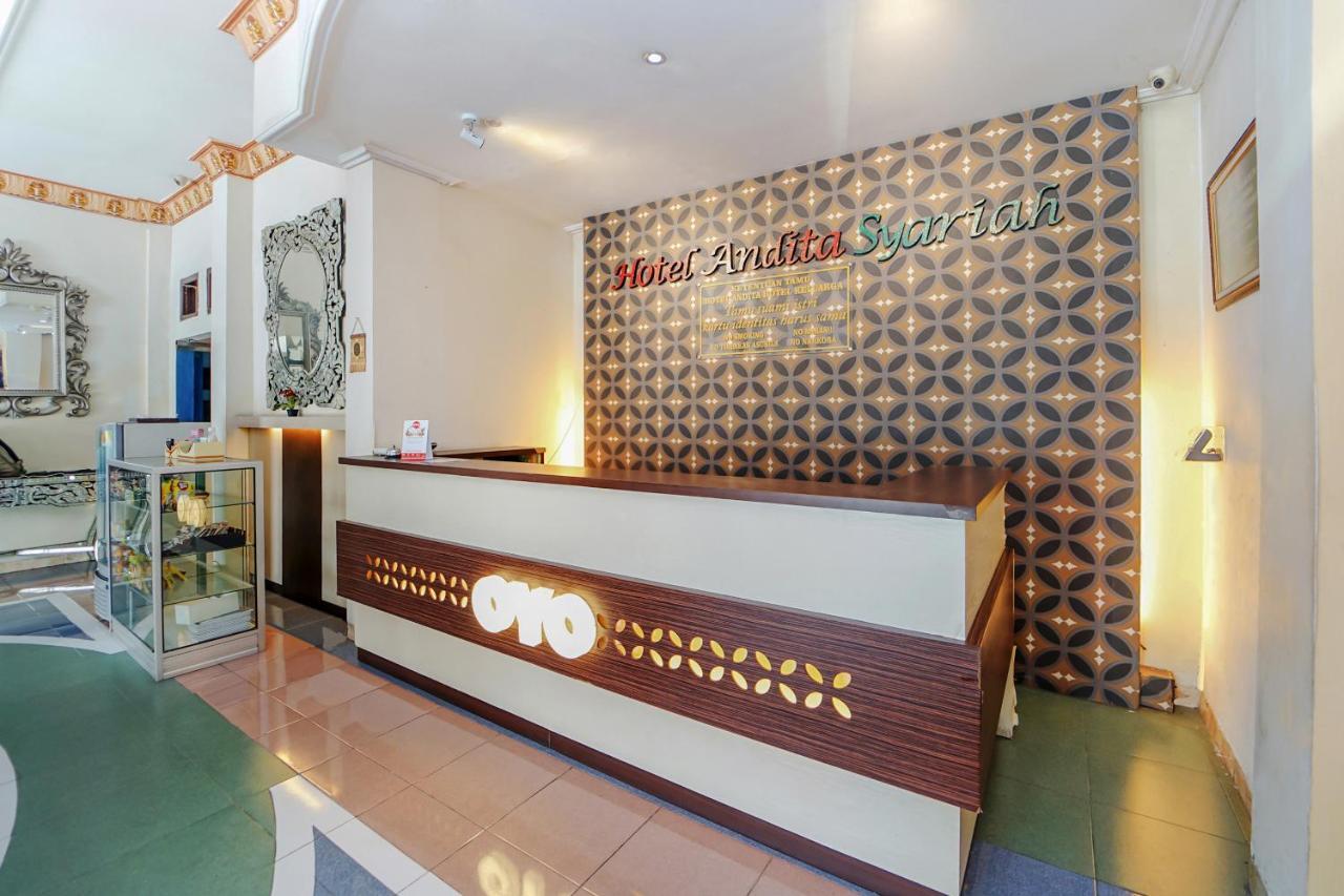 Oyo 231 Hotel Andita Syariah Surabaya Exteriör bild