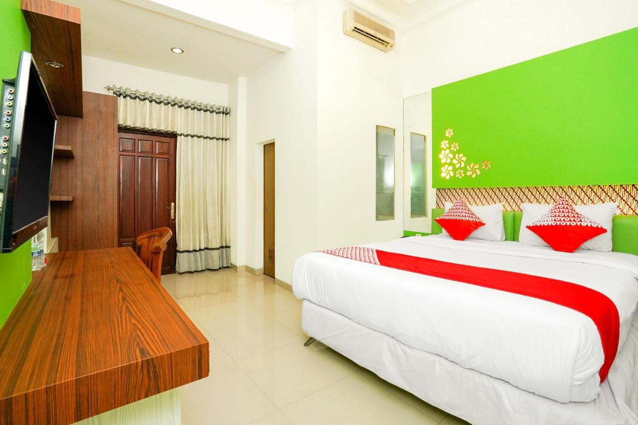 Oyo 231 Hotel Andita Syariah Surabaya Exteriör bild