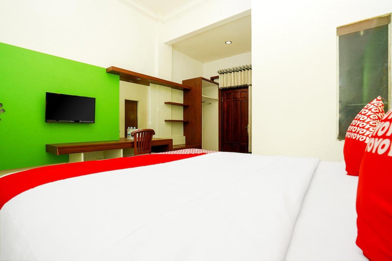 Oyo 231 Hotel Andita Syariah Surabaya Exteriör bild