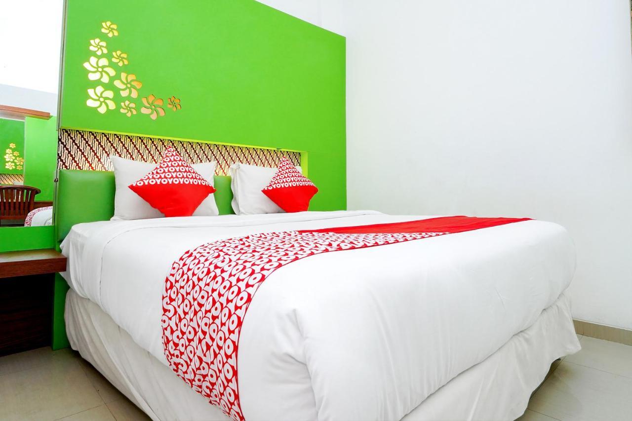 Oyo 231 Hotel Andita Syariah Surabaya Exteriör bild